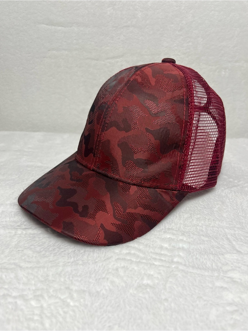 NWOT Red Camo Ponytail Mesh Back Trucker Hat Baseball Cap